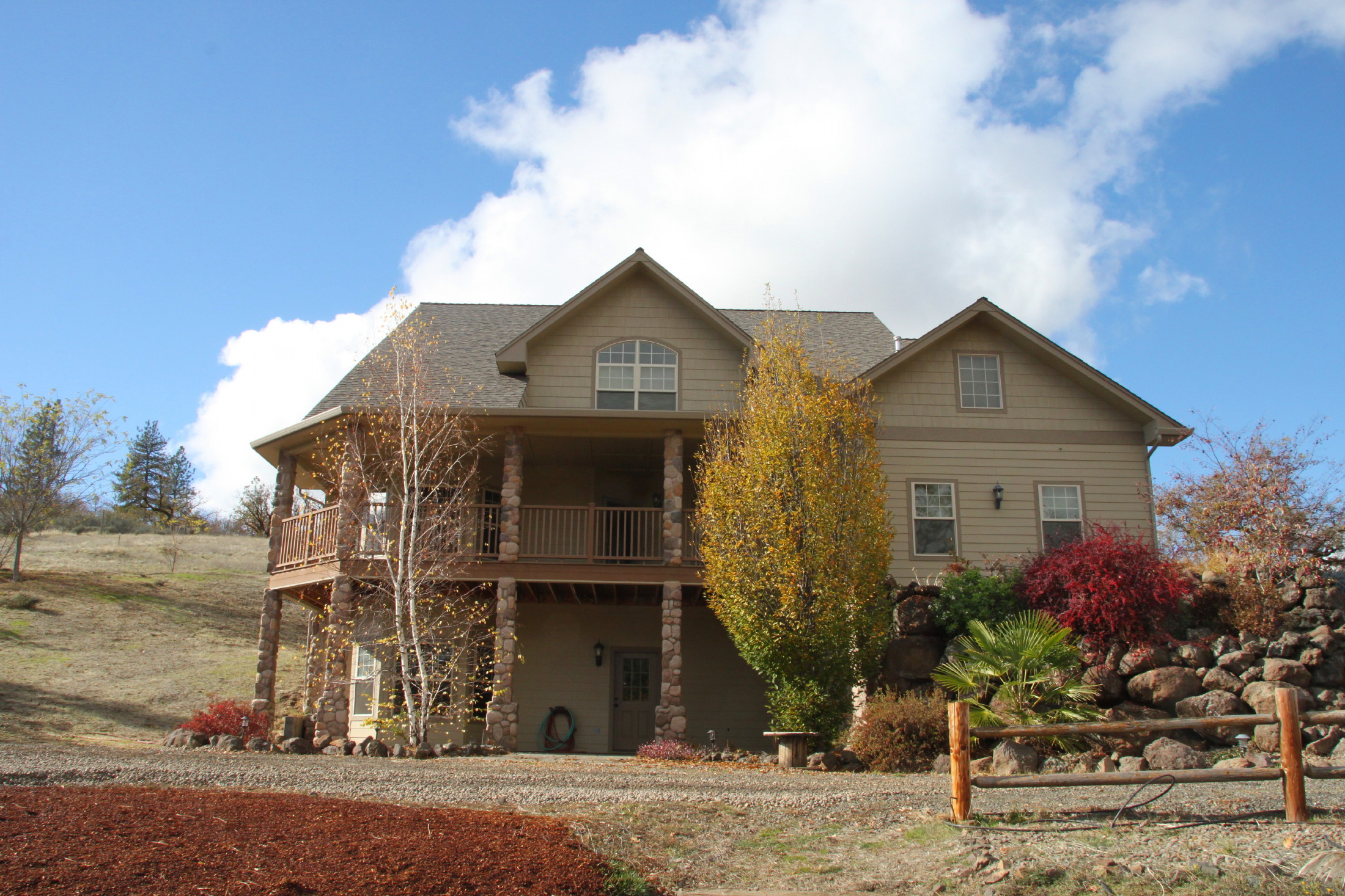 17525 Highway 62 Eagle Point Oregon 97524 Landline Real Estate LLC